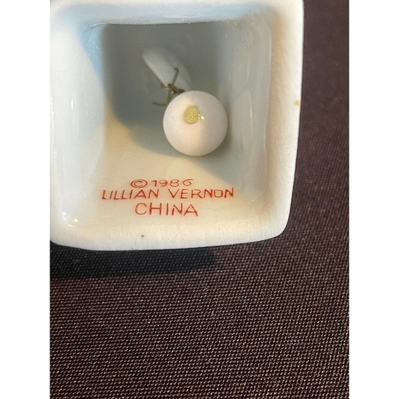 Vintage 4 sided Porcelain Christmas Bell 🔔 Lillian Vernon 1986 stocking wreath - Picture 8 of 15